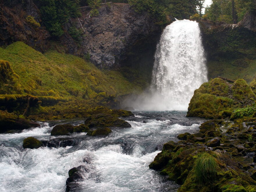 Wasserfall kurze Belichtungszeit