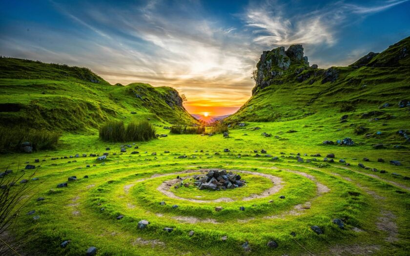 Landschaftsfoto bei Sonnenuntergang, optimiert im RAW-Format für höchste Bildqualität.