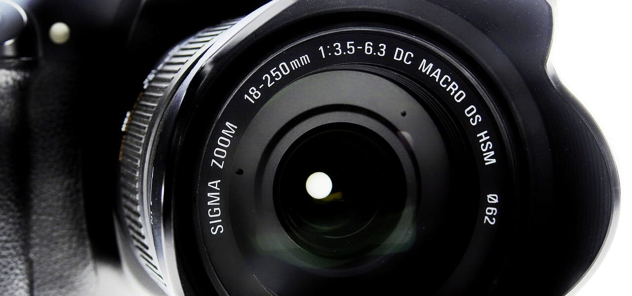 Sigma Zoomobjektiv 18-250 mm an Canon Spiegelreflexkamera
