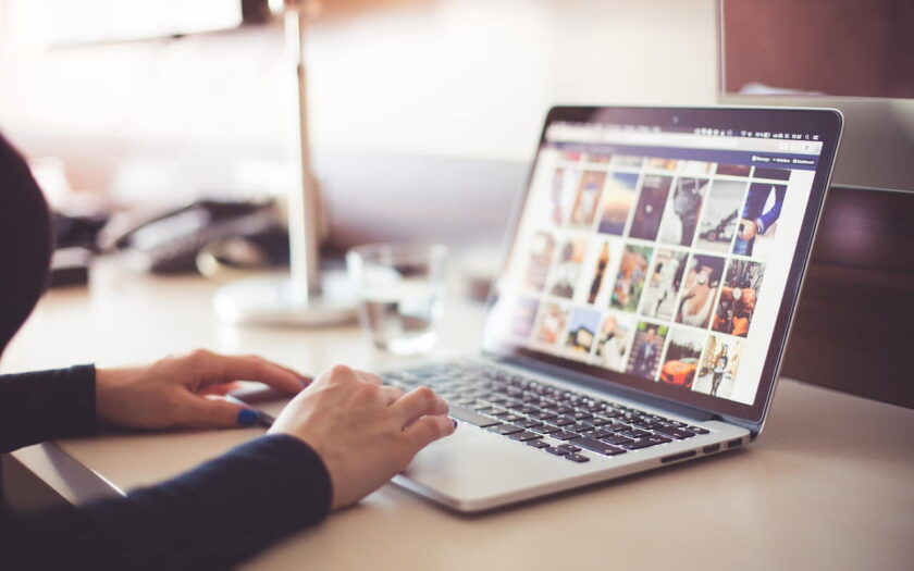 Fotoverwaltung am Laptop