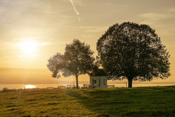 Komposition und Perspektive beim Sonnenaufgang Komposition und Perspektive beim Sonnenaufgang