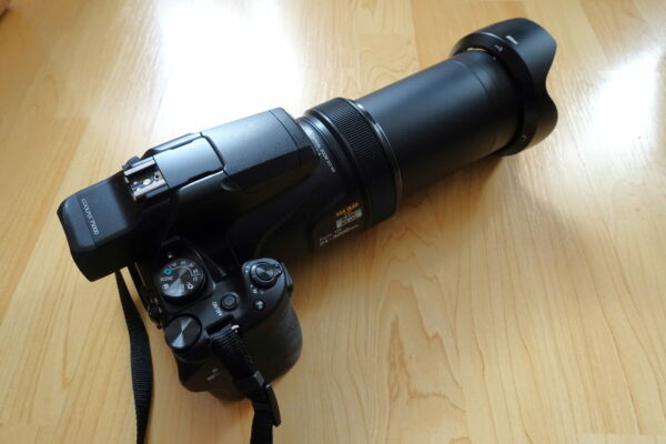 Nikon COOLPIX P1000 Objektiv voll ausgefahren Nikon COOLPIX P1000 Objektiv voll ausgefahren