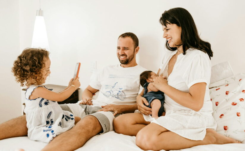 Kreative Familienfotos: Tipps für natürlich schöne Aufnahmen